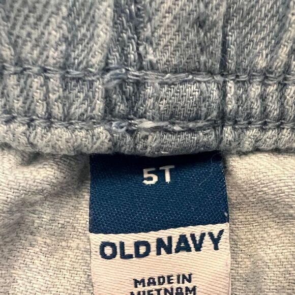 Toddler Boys Shorts Bundle / Size 5T - Picture 6 of 7